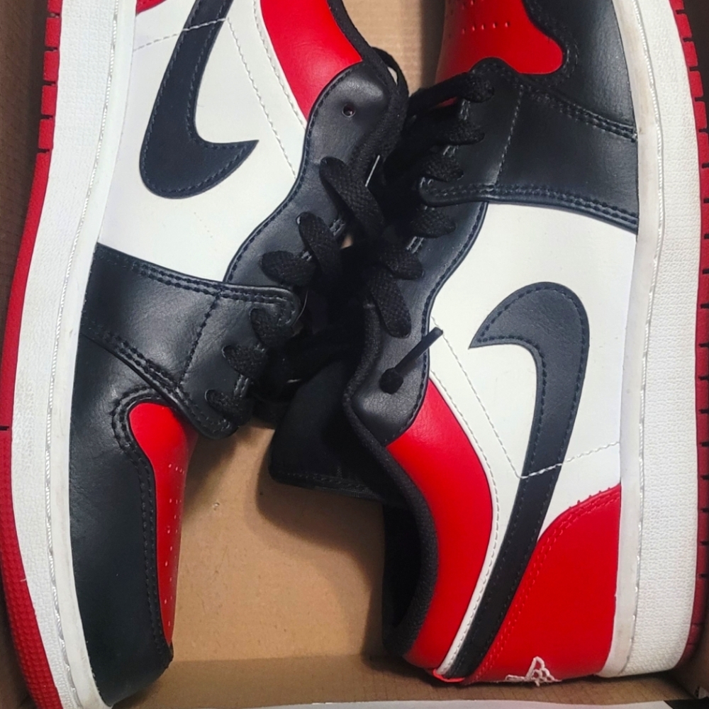Jordan 1 Low Black White Varsity Red Sneakers Like New